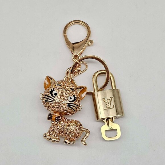 Authentic Louis Vuitton Lock & Key with unbranded Bagcharm, Keycharm, Keychain - Picture 3 of 7
